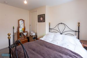 Bedroom- click for photo gallery